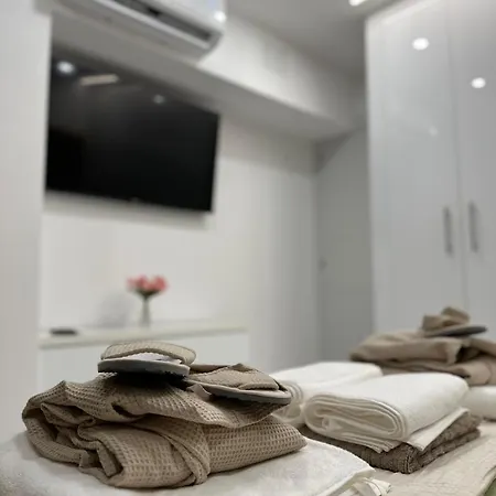 5 Stele Apartment *
